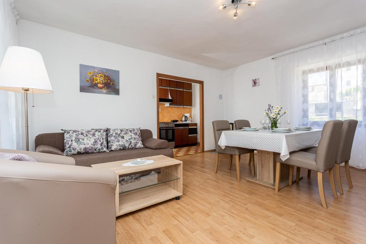 Apartment Mira Silo-Krk Eksteriør bilde
