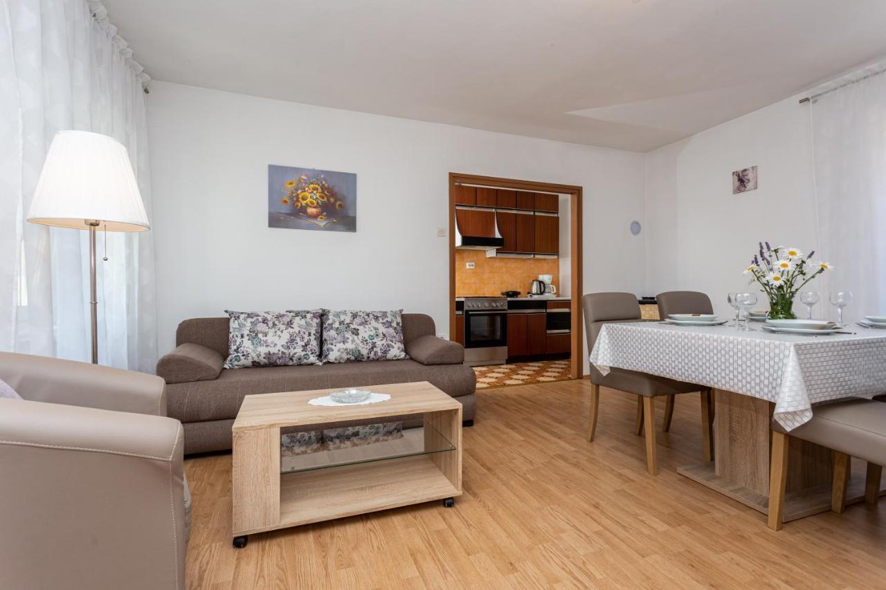 Apartment Mira Silo-Krk Eksteriør bilde