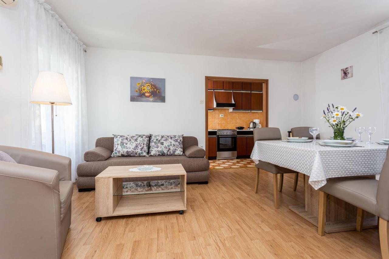 Apartment Mira Silo-Krk Eksteriør bilde