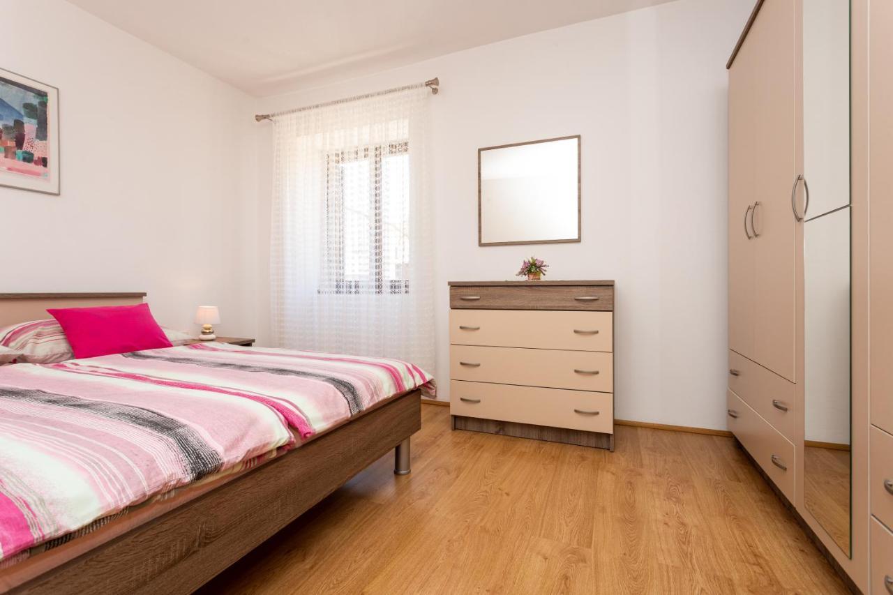 Apartment Mira Silo-Krk Eksteriør bilde